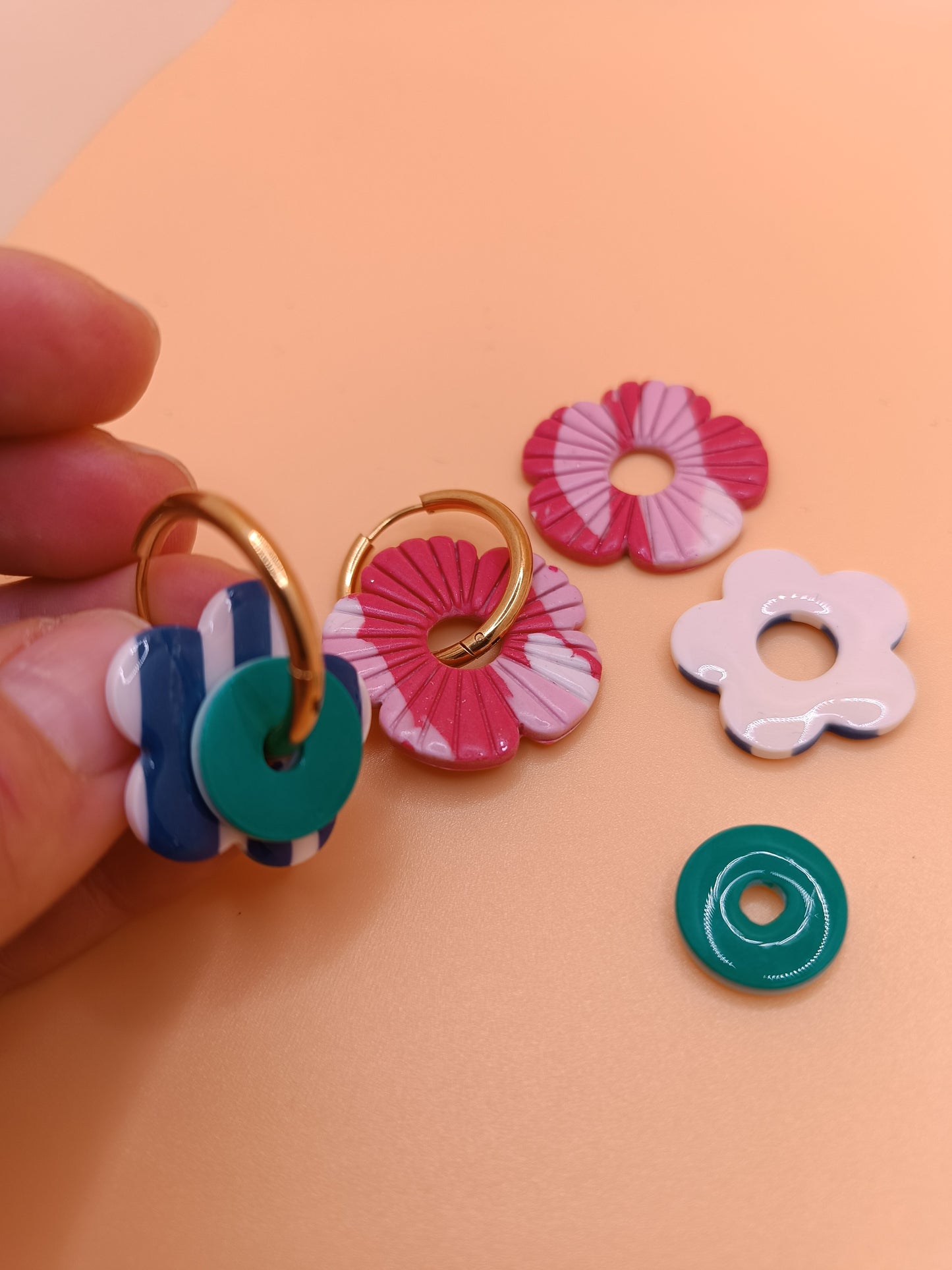 Lot de 3 interchangeables + créoles + macaron