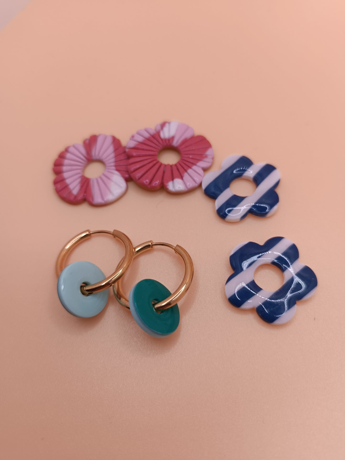 Lot de 3 interchangeables + créoles + macaron