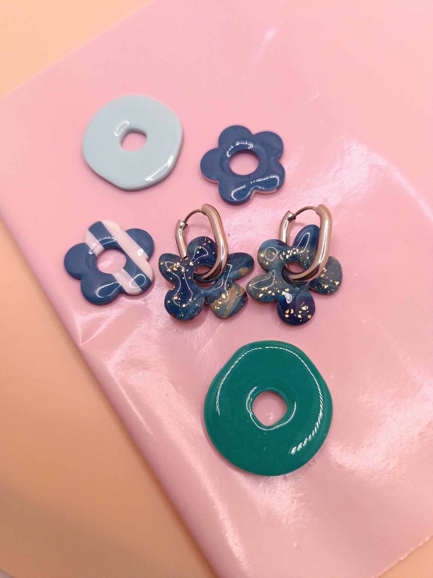 Lot de 3 interchangeables + créoles + macaron